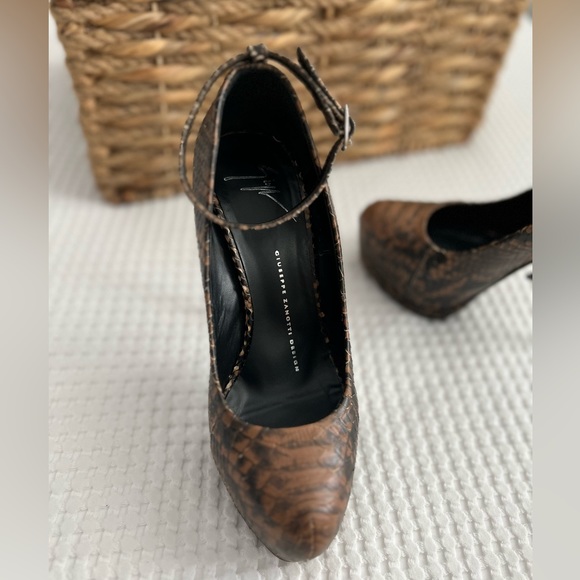 Giuseppe Zanotti high heels - Picture 4 of 5